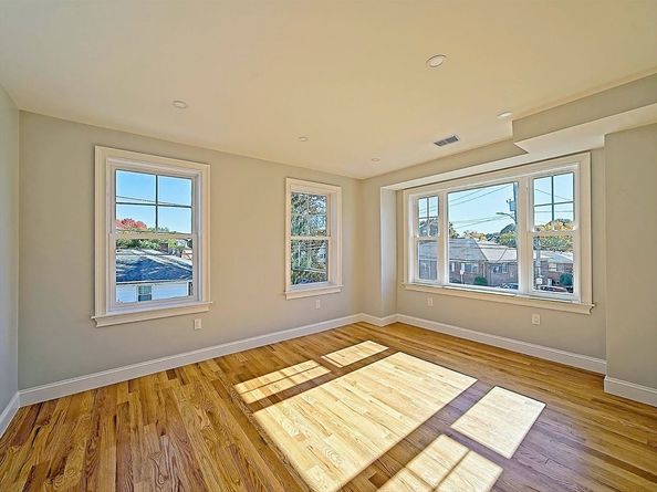 1905 River Street 1905, Boston MA 02136