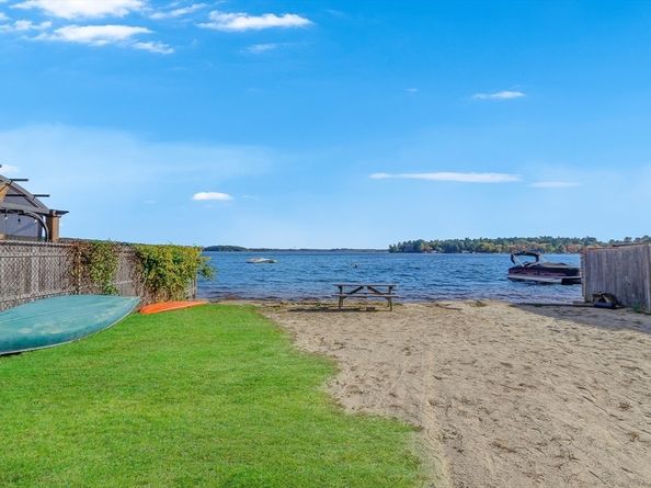 7 Second Ave, Lakeville MA 02347