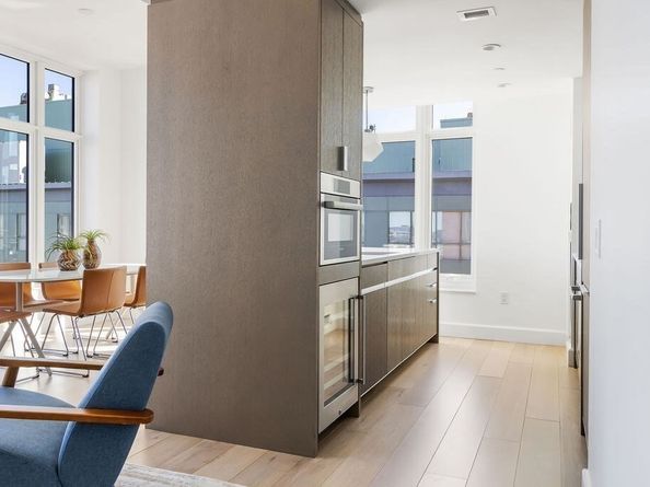 100 Lovejoy Wharf 11A, Boston MA 02114
