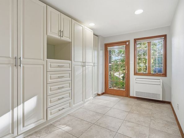 184 Rawson Rd, Brookline MA 02445