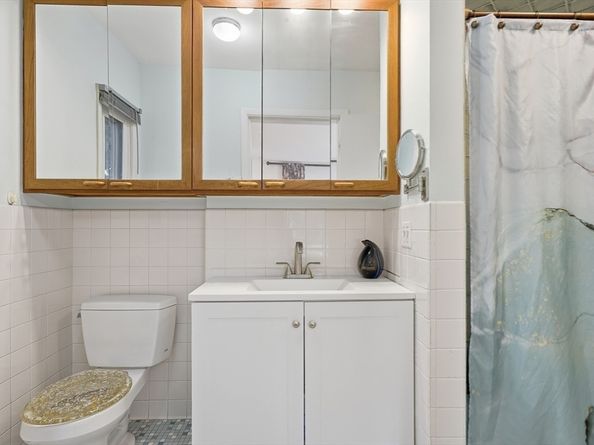 184 Rawson Rd, Brookline MA 02445