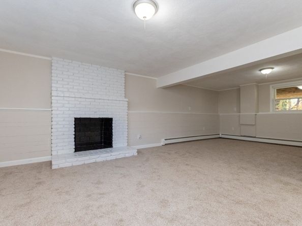 4 Ranlett Ln, Billerica MA 01821