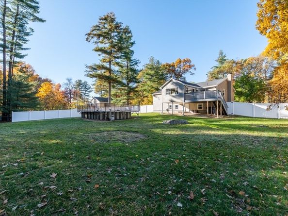4 Ranlett Ln, Billerica MA 01821