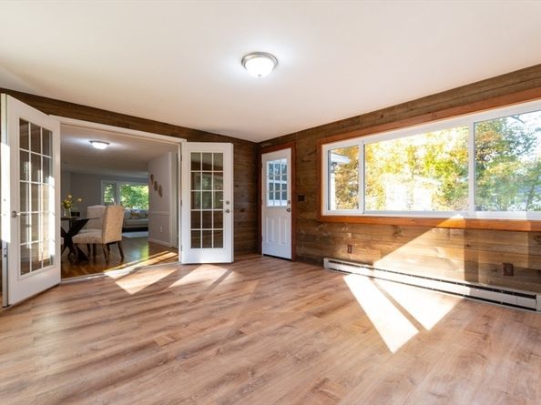 4 Ranlett Ln, Billerica MA 01821