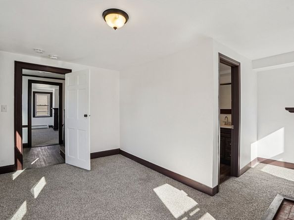 34 E. Main St 2, Georgetown MA 01833