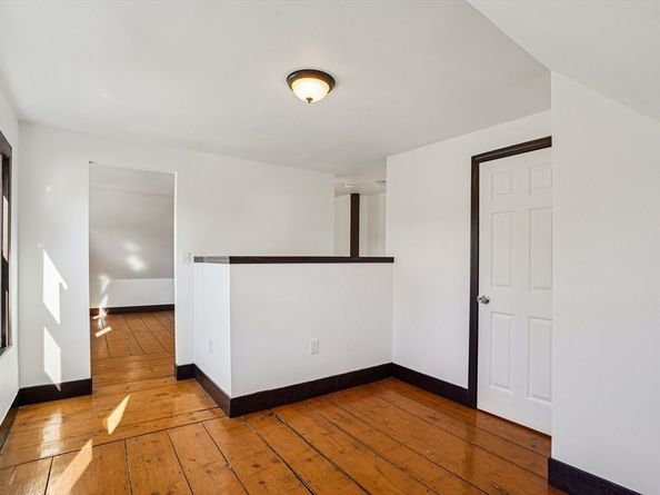 34 E. Main St 2, Georgetown MA 01833