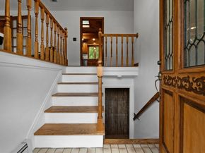 9 Karen Ln, Abington MA 02351