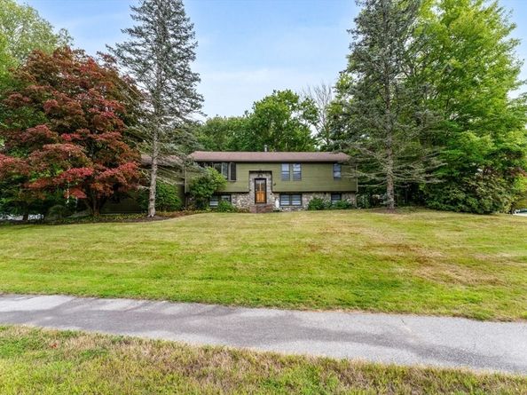 9 Karen Ln, Abington MA 02351