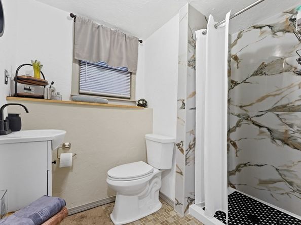 9 Karen Ln, Abington MA 02351