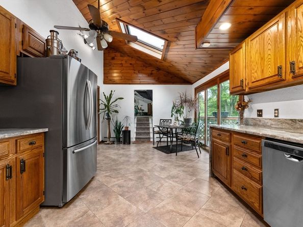 9 Karen Ln, Abington MA 02351