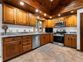 9 Karen Ln, Abington MA 02351