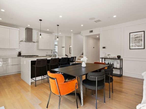 341 E St 3, Boston MA 02127