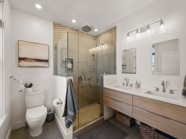 341 E St 3, Boston MA 02127