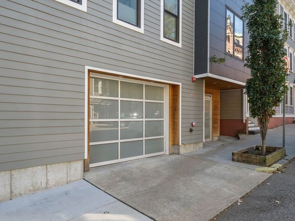 341 E St 3, Boston MA 02127