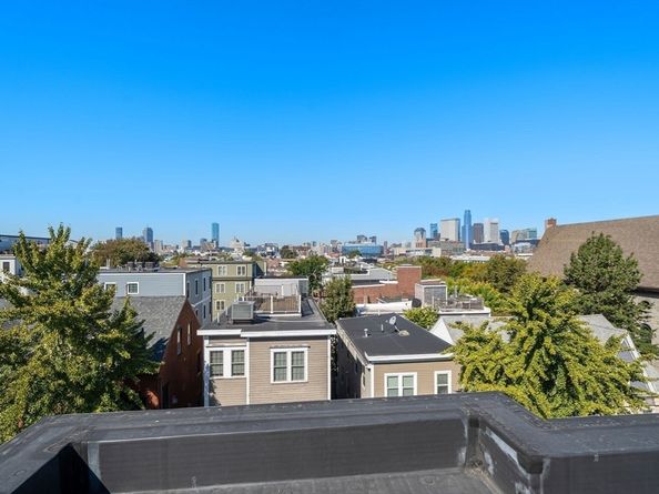 341 E St 3, Boston MA 02127