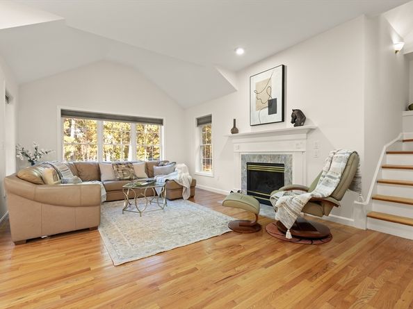 3 Loon Way, Westford MA 01886