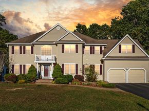 3 Loon Way, Westford MA 01886