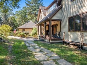 250 Meadowbrook Rd, Dedham MA 02026