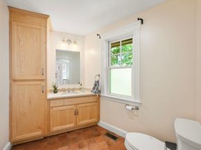 250 Meadowbrook Rd, Dedham MA 02026
