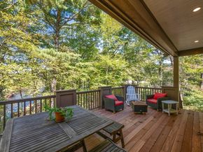250 Meadowbrook Rd, Dedham MA 02026