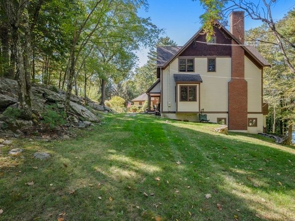 250 Meadowbrook Rd, Dedham MA 02026