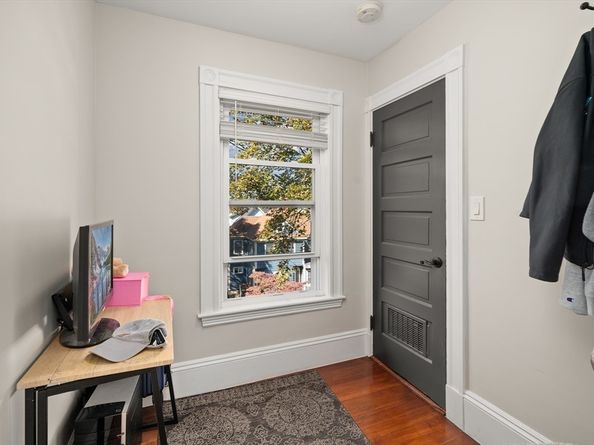 20 Oak Hill Rd, Saugus MA 01906