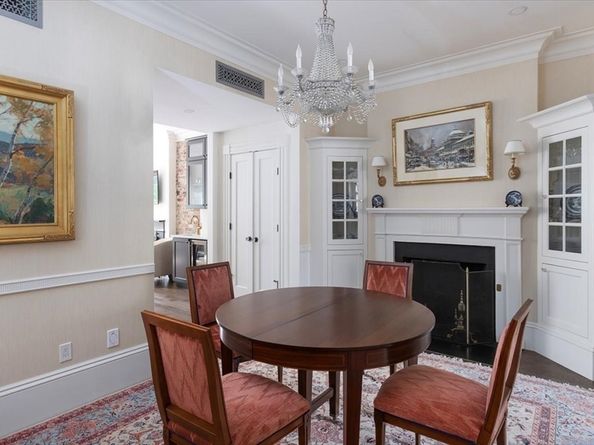 62 Chestnut St, Boston MA 02108