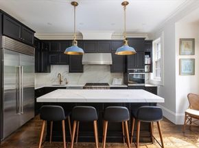 62 Chestnut St, Boston MA 02108