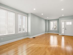 35 Bacon St 35, Watertown MA 02472