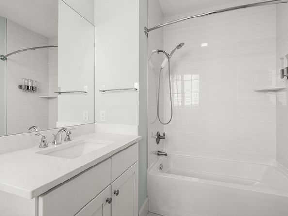 35 Bacon St 35, Watertown MA 02472