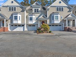 12 Murray Ave 18, Burlington MA 01803