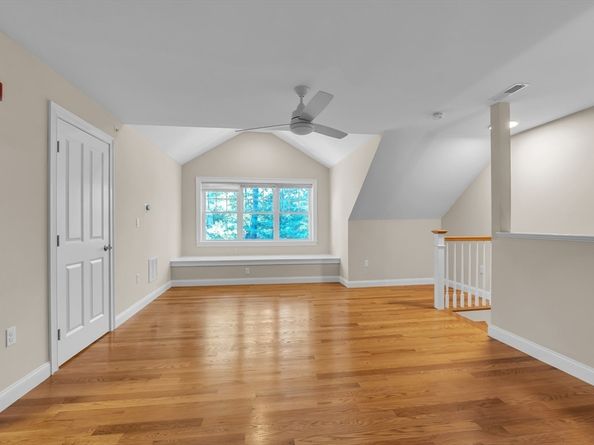 12 Murray Ave 18, Burlington MA 01803