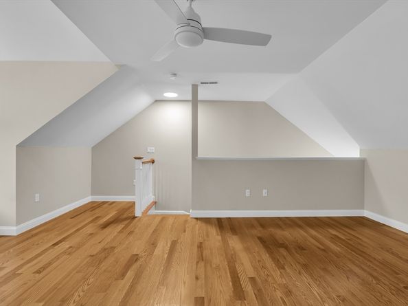 12 Murray Ave 18, Burlington MA 01803