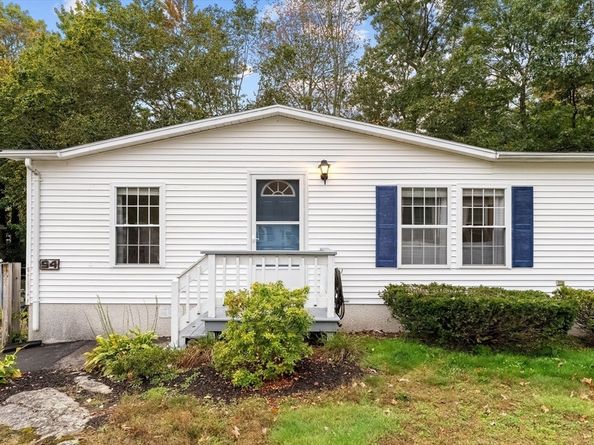 94 Leisurewoods Drive, Rockland MA 02370
