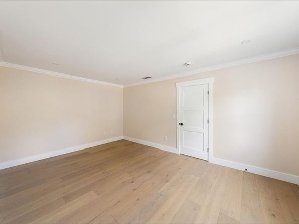 18 Magnolia Road, Natick MA 01760