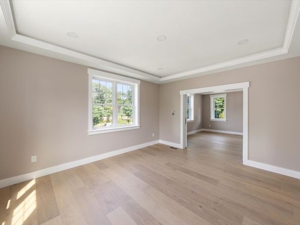 18 Magnolia Road, Natick MA 01760