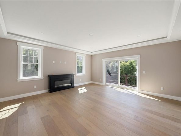 18 Magnolia Road, Natick MA 01760