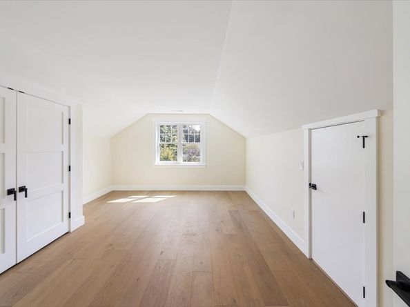 18 Magnolia Road, Natick MA 01760