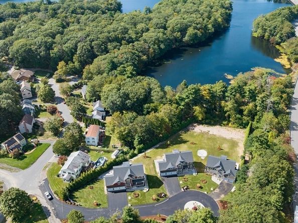 18 Magnolia Road, Natick MA 01760