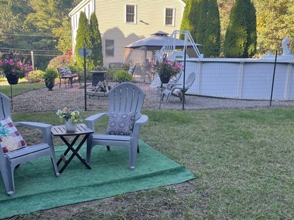 89 Holly Ridge Dr, Hanson MA 02341