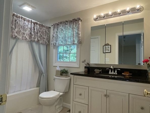 89 Holly Ridge Dr, Hanson MA 02341
