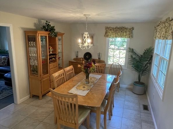 89 Holly Ridge Dr, Hanson MA 02341