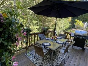89 Holly Ridge Dr, Hanson MA 02341