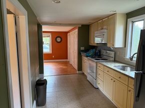 128 Boston St 4, Salem MA 01970