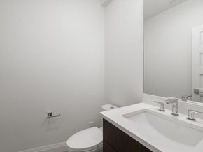 956 Walnut Street 6, Newton MA 02461