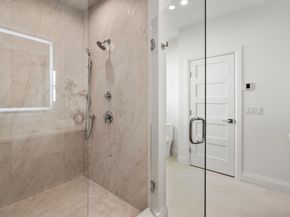 956 Walnut Street 6, Newton MA 02461