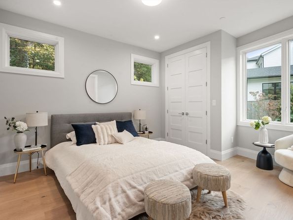 956 Walnut Street 6, Newton MA 02461