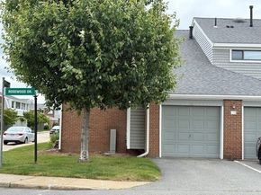 64 Laurelwood Dr 64, Stoughton MA 02072