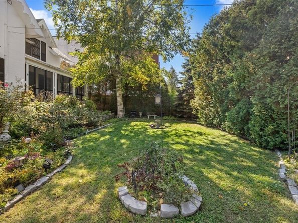 92 Old River Place, Dedham MA 02026