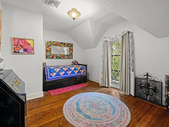92 Old River Place, Dedham MA 02026